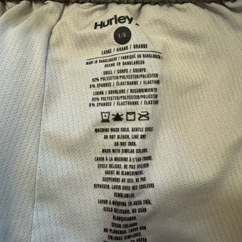 Hurley Mens Reveal Volley Red white & blue tie dye look Swim Trunks L